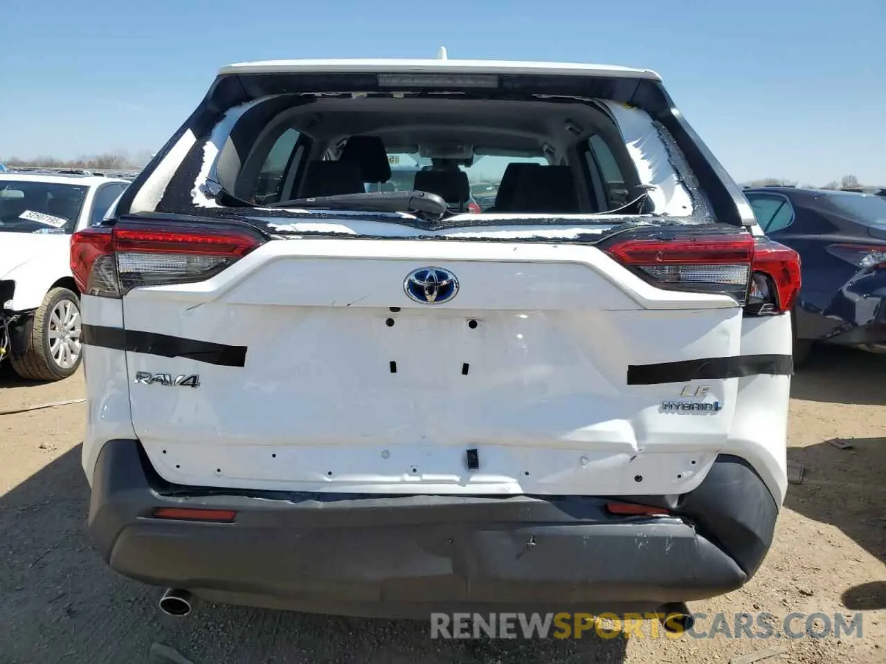 6 Photograph of a damaged car 2T3MWRFV2LW065097 TOYOTA RAV4 2020