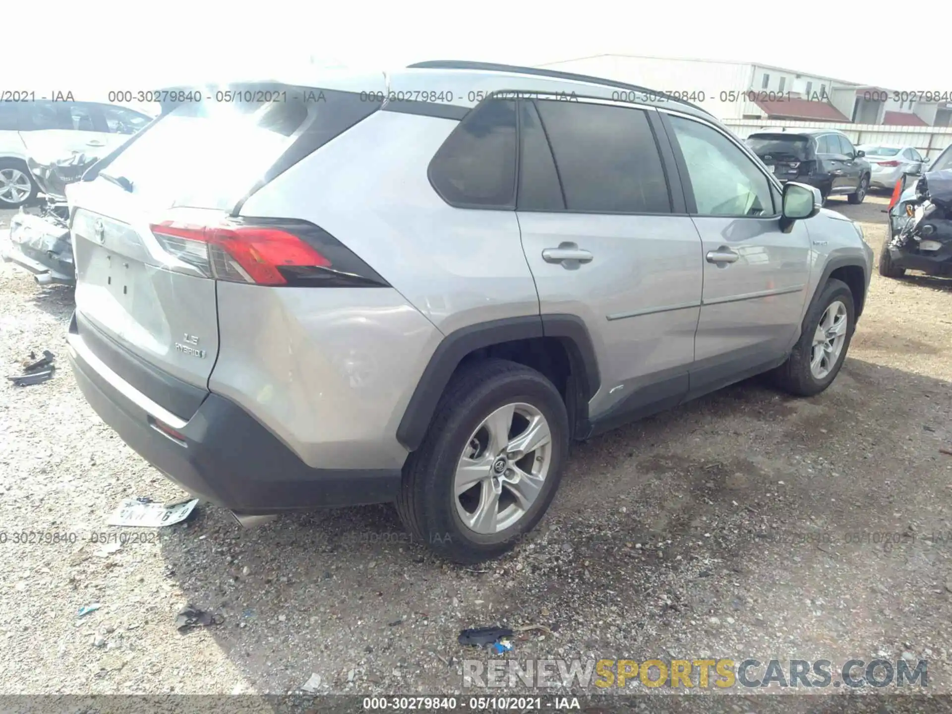 4 Photograph of a damaged car 2T3MWRFV4LW047376 TOYOTA RAV4 2020