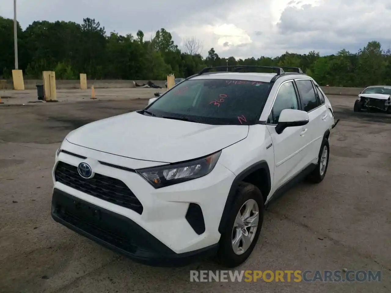 2 Photograph of a damaged car 2T3MWRFV4LW061553 TOYOTA RAV4 2020