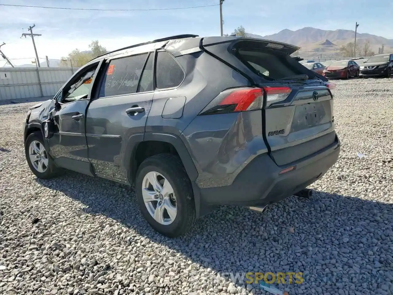 3 Photograph of a damaged car 2T3MWRFV4LW075484 TOYOTA RAV4 2020