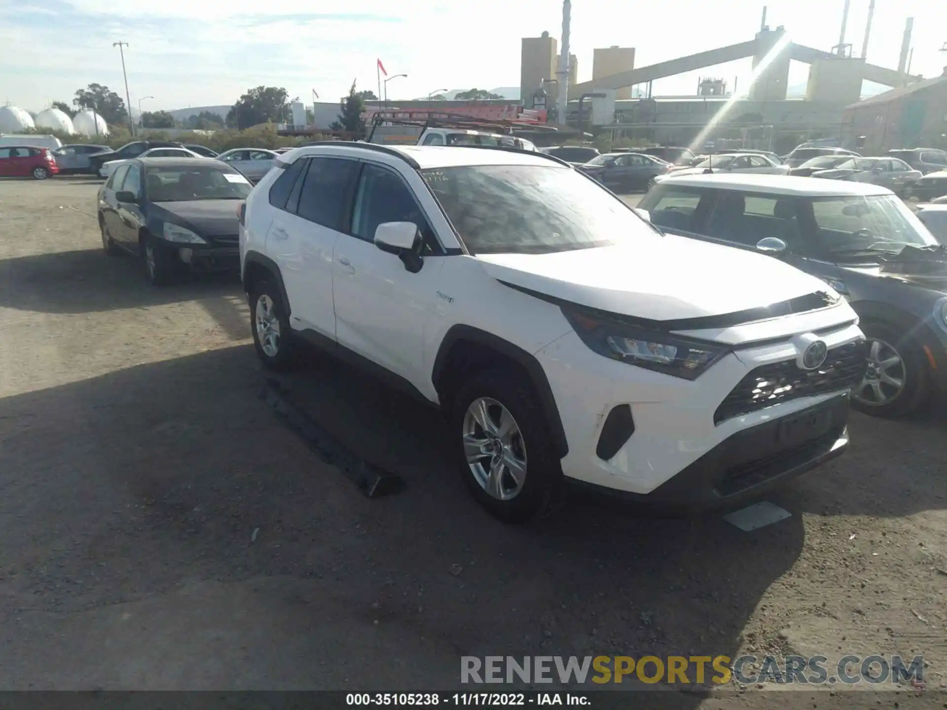 1 Photograph of a damaged car 2T3MWRFV5LW064378 TOYOTA RAV4 2020