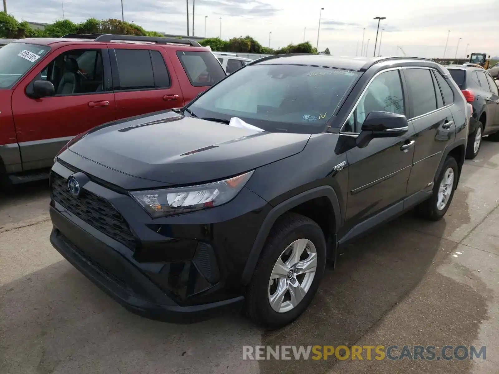 2 Photograph of a damaged car 2T3MWRFV5LW064767 TOYOTA RAV4 2020