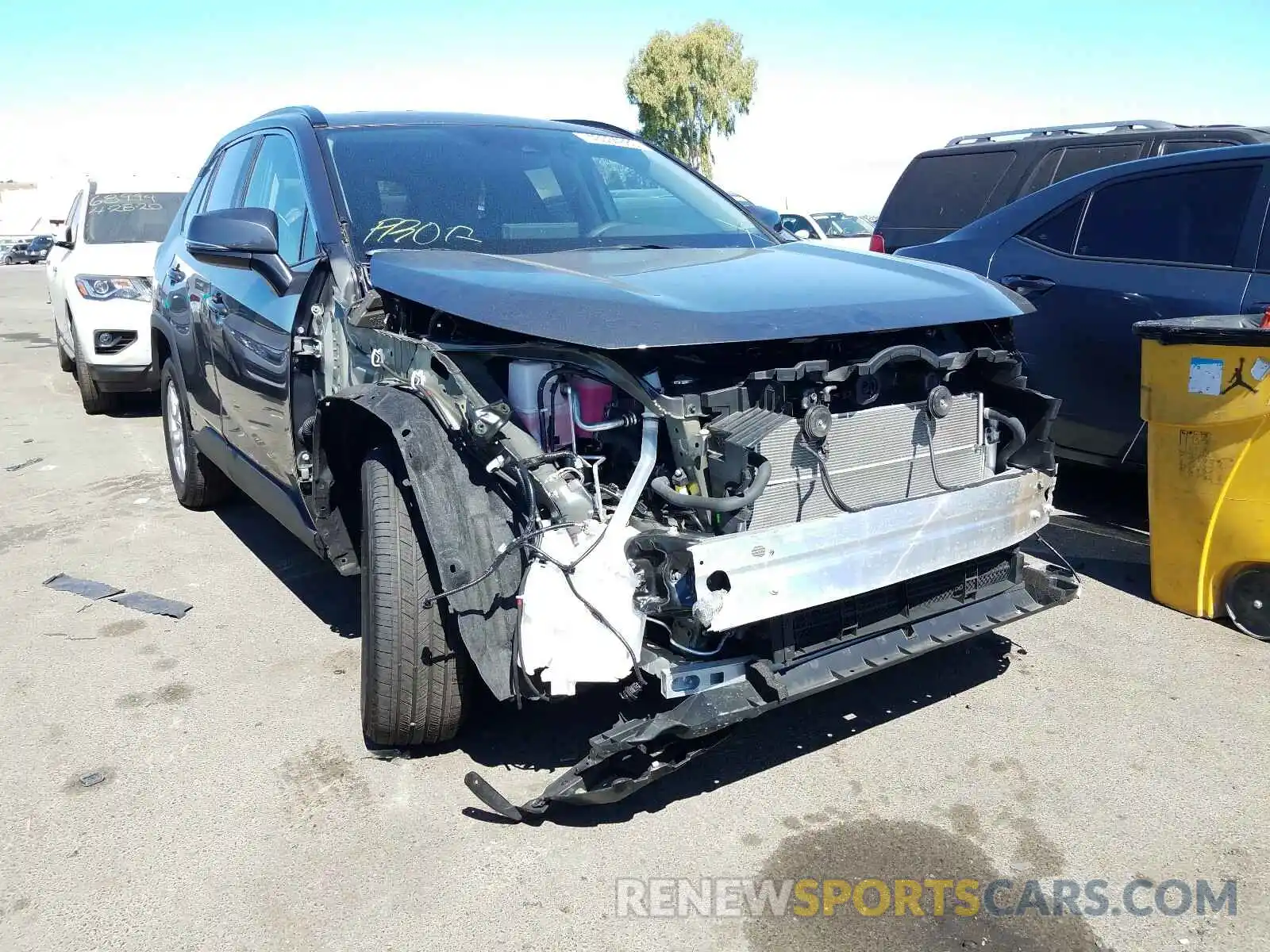 1 Photograph of a damaged car 2T3MWRFV6LW074661 TOYOTA RAV4 2020