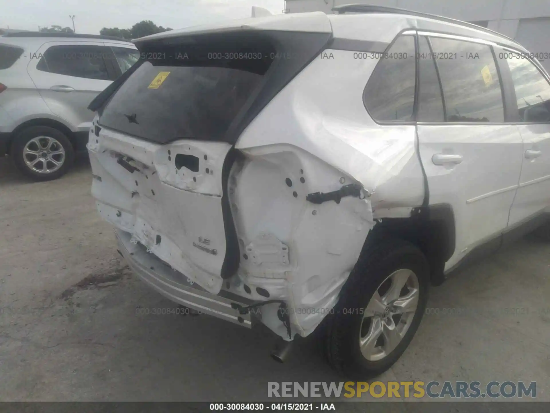 6 Photograph of a damaged car 2T3MWRFV7LW049719 TOYOTA RAV4 2020