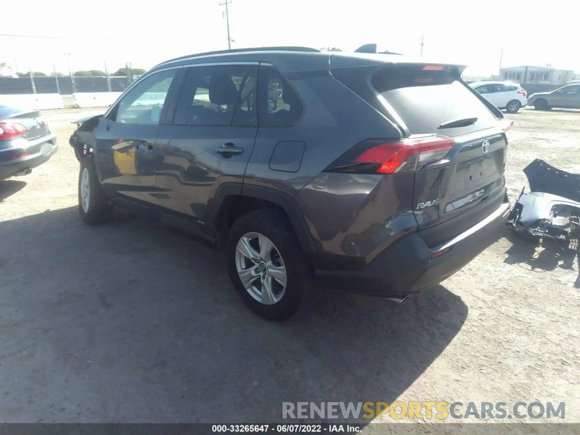 3 Photograph of a damaged car 2T3MWRFVXLW087008 TOYOTA RAV4 2020