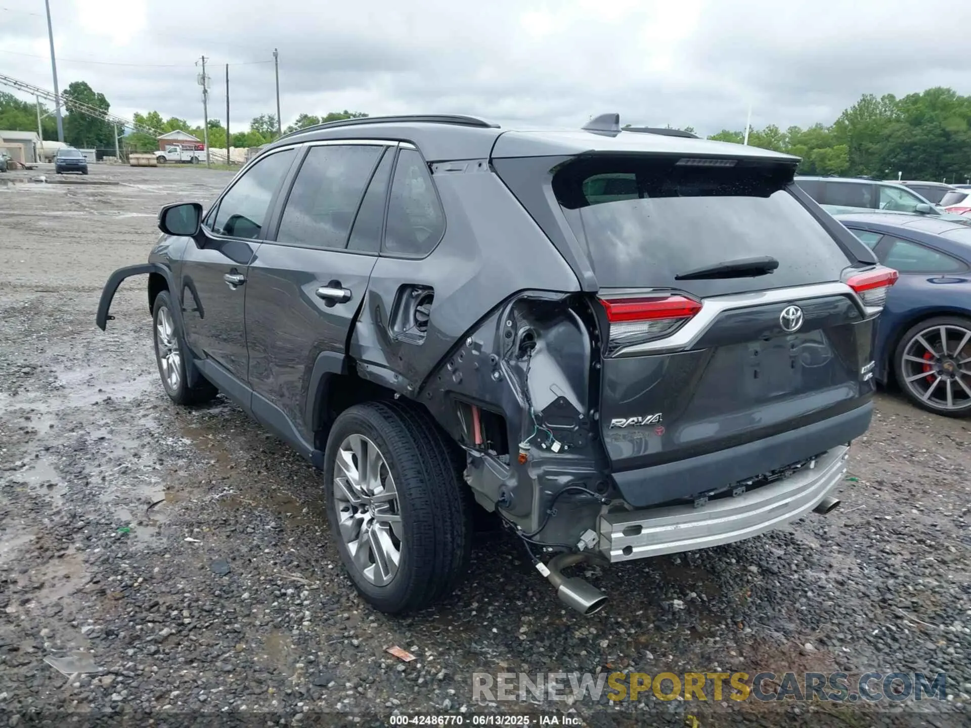 3 Photograph of a damaged car 2T3N1RFV1LC118957 TOYOTA RAV4 2020