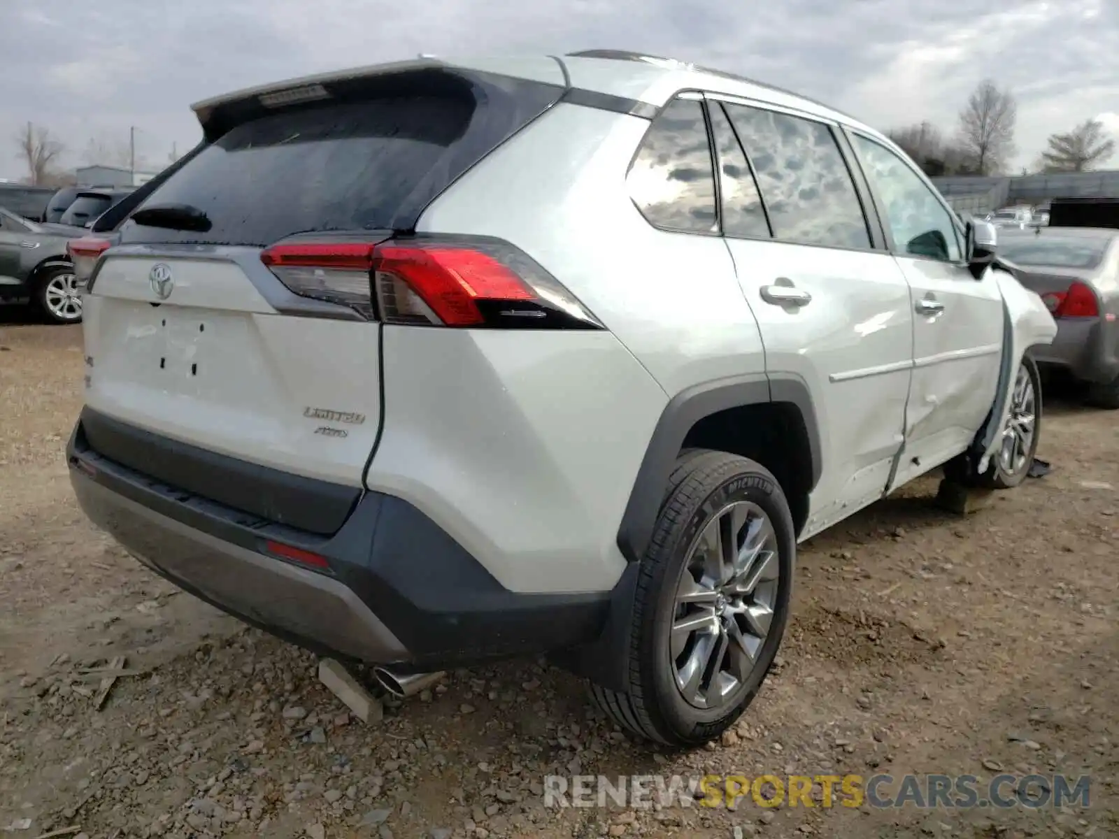 4 Photograph of a damaged car 2T3N1RFV6LW093312 TOYOTA RAV4 2020