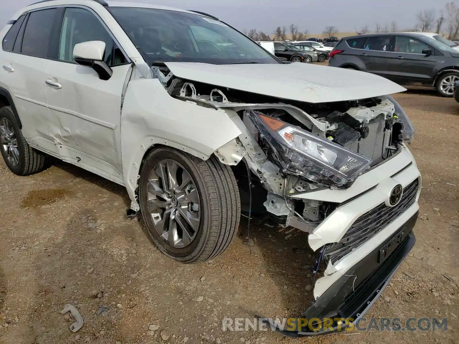 9 Photograph of a damaged car 2T3N1RFV6LW093312 TOYOTA RAV4 2020