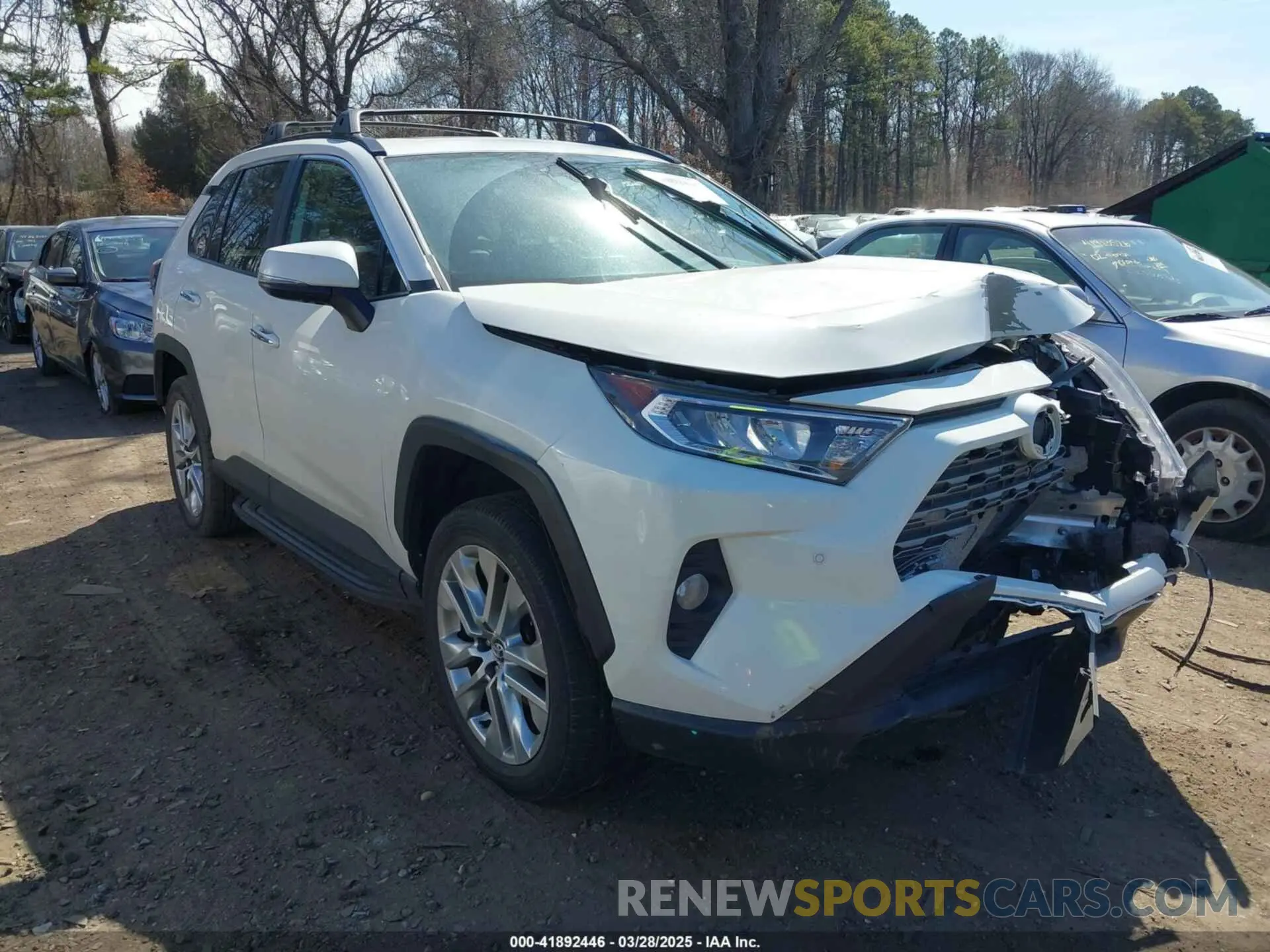 1 Photograph of a damaged car 2T3N1RFV6LW134540 TOYOTA RAV4 2020