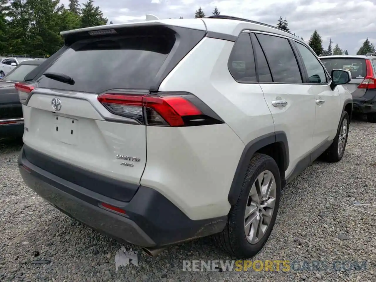 4 Photograph of a damaged car 2T3N1RFV7LC064287 TOYOTA RAV4 2020