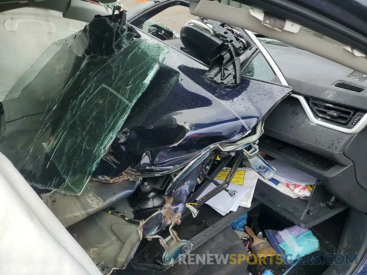 8 Photograph of a damaged car 2T3P1RFV0LC064348 TOYOTA RAV4 2020