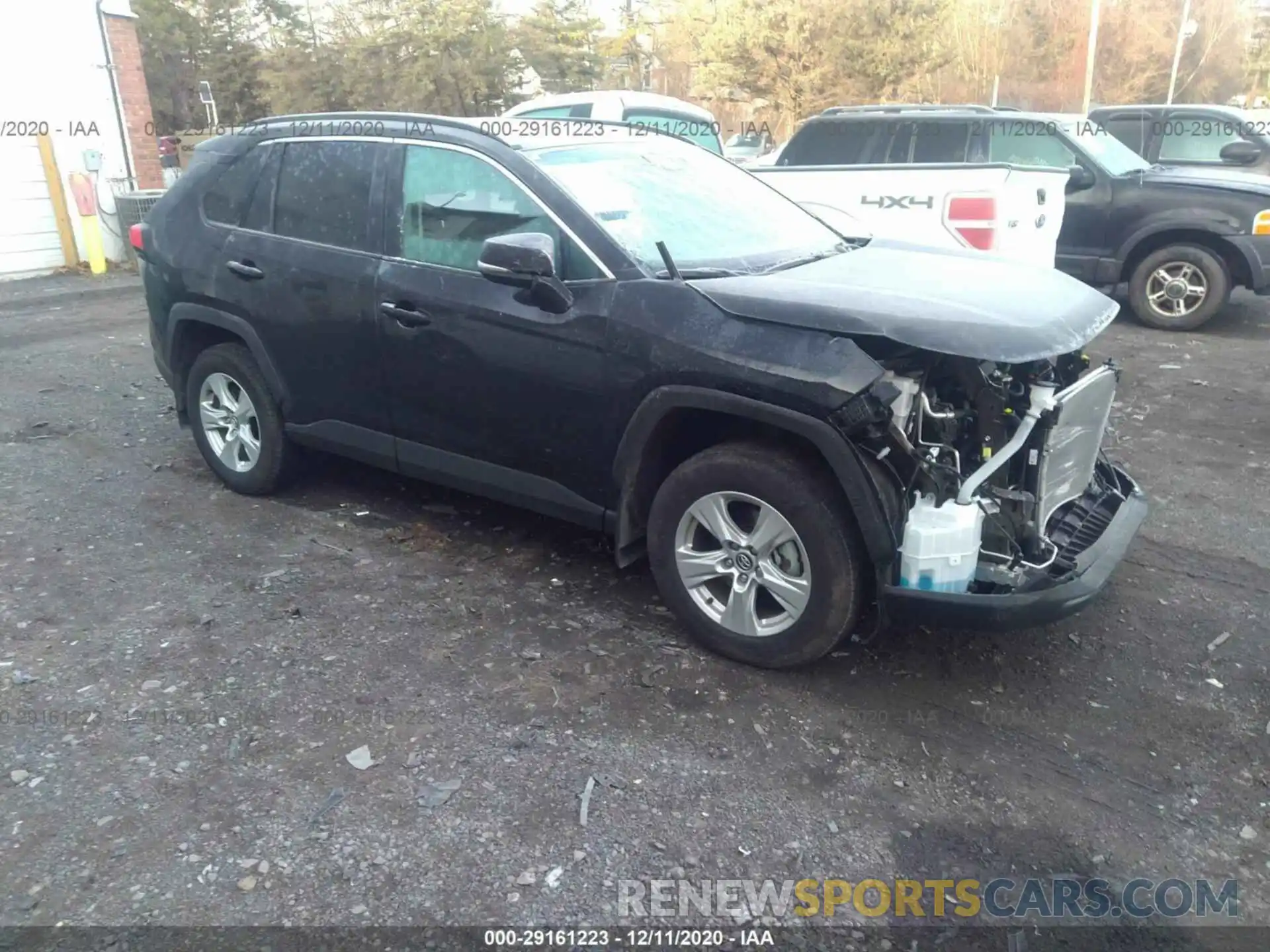 1 Photograph of a damaged car 2T3P1RFV0LC069307 TOYOTA RAV4 2020