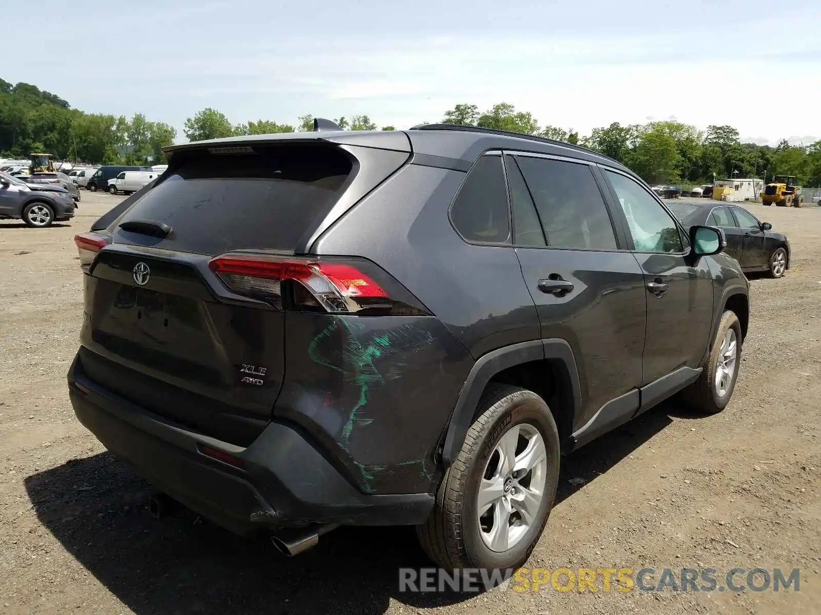 4 Photograph of a damaged car 2T3P1RFV0LC073549 TOYOTA RAV4 2020