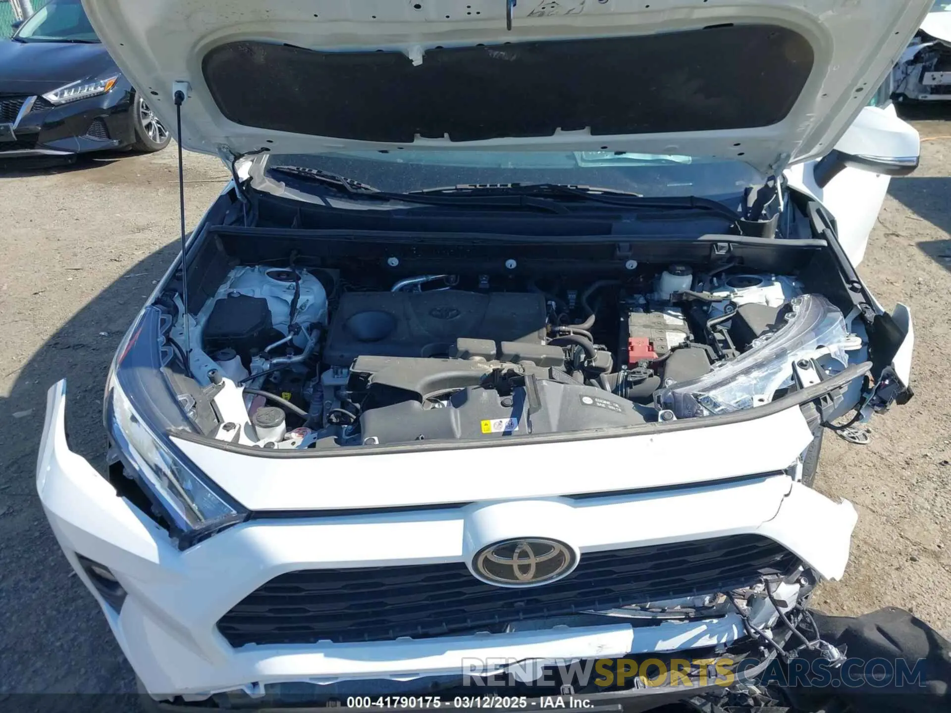 10 Photograph of a damaged car 2T3P1RFV0LC073650 TOYOTA RAV4 2020