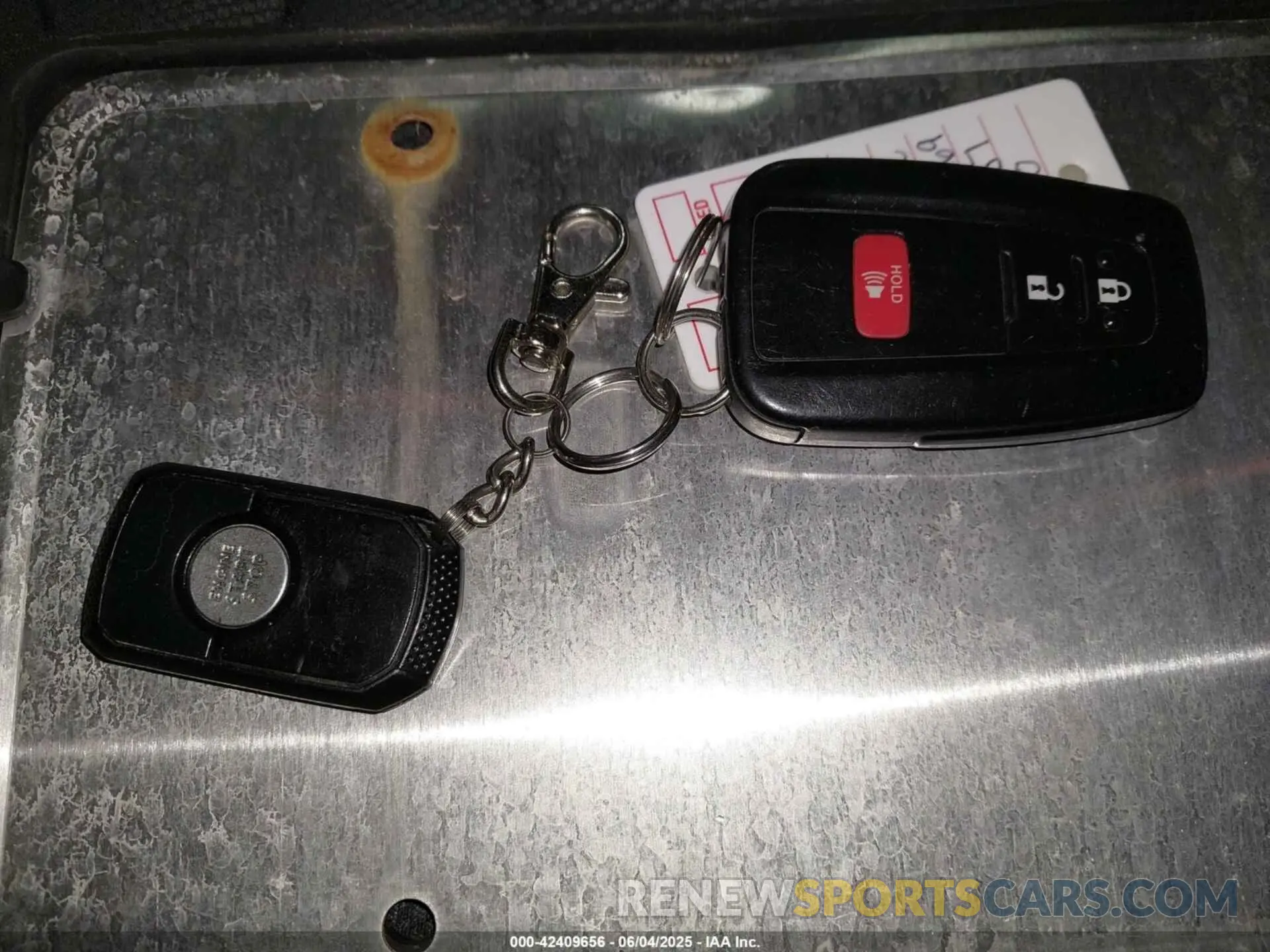 11 Photograph of a damaged car 2T3P1RFV0LC079187 TOYOTA RAV4 2020