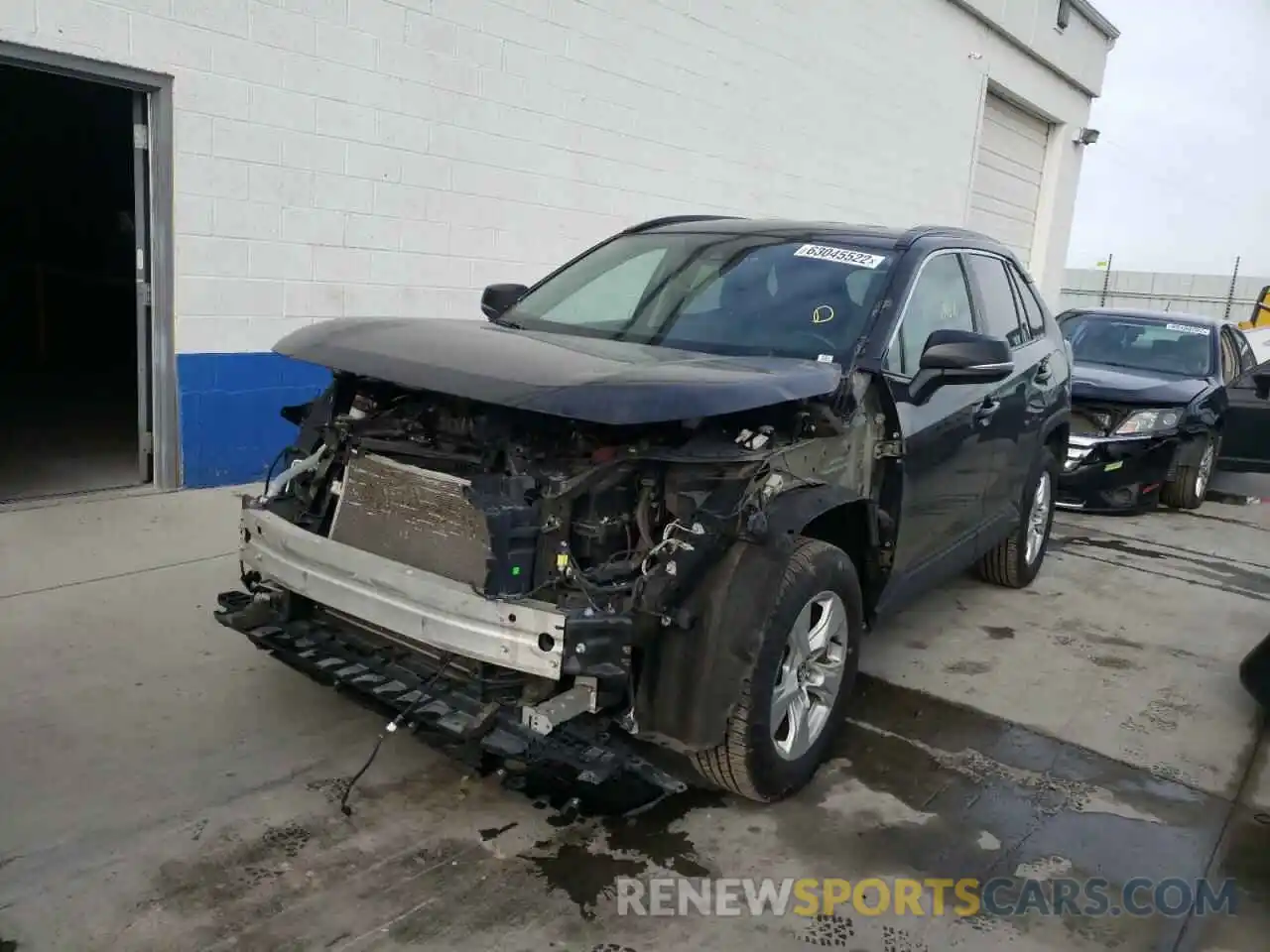 2 Photograph of a damaged car 2T3P1RFV0LC090528 TOYOTA RAV4 2020