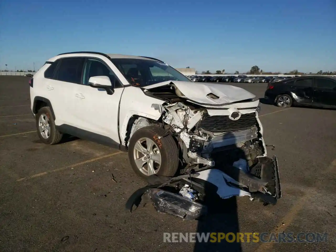 1 Photograph of a damaged car 2T3P1RFV0LC091937 TOYOTA RAV4 2020