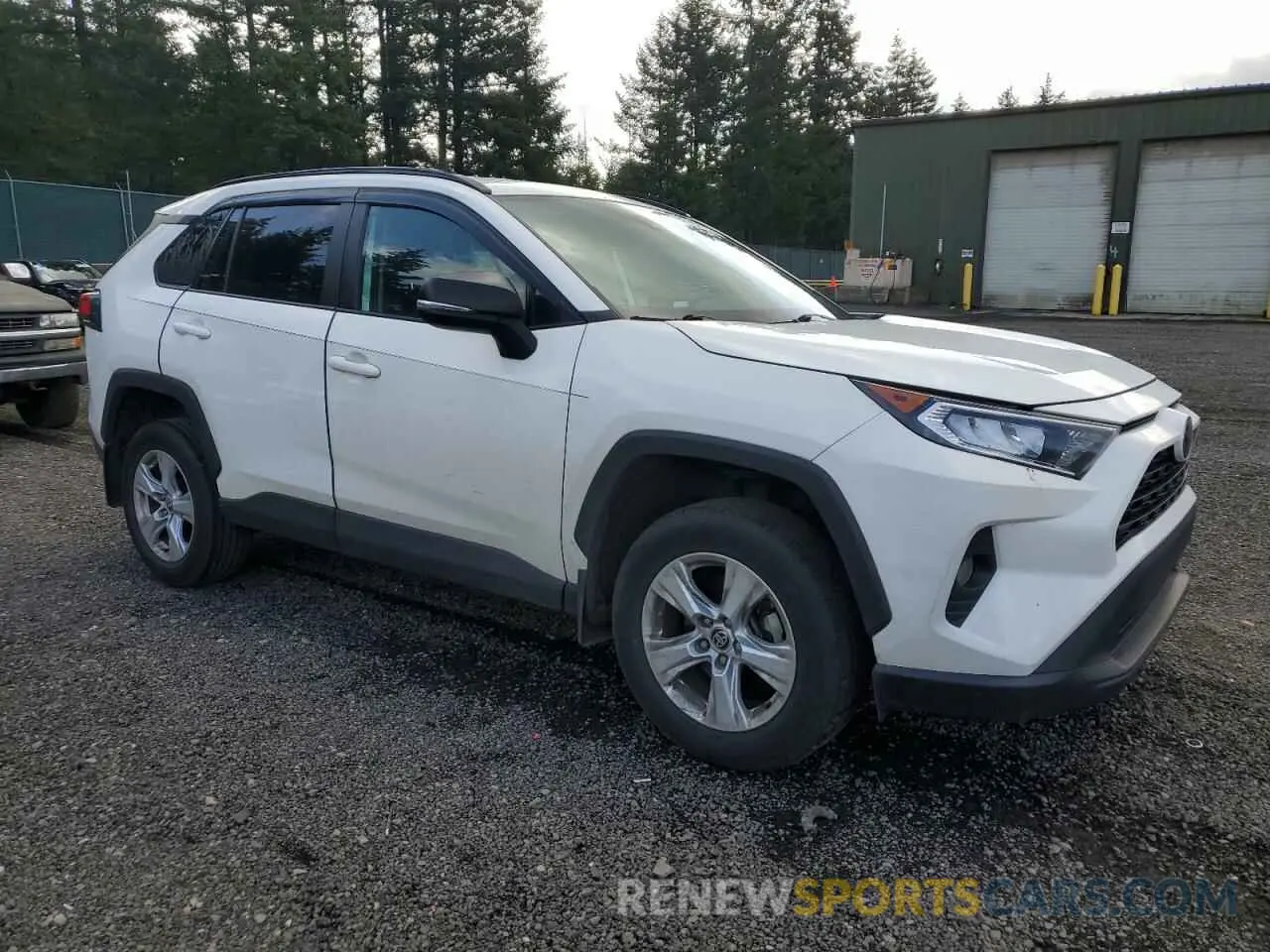 4 Photograph of a damaged car 2T3P1RFV0LC099665 TOYOTA RAV4 2020