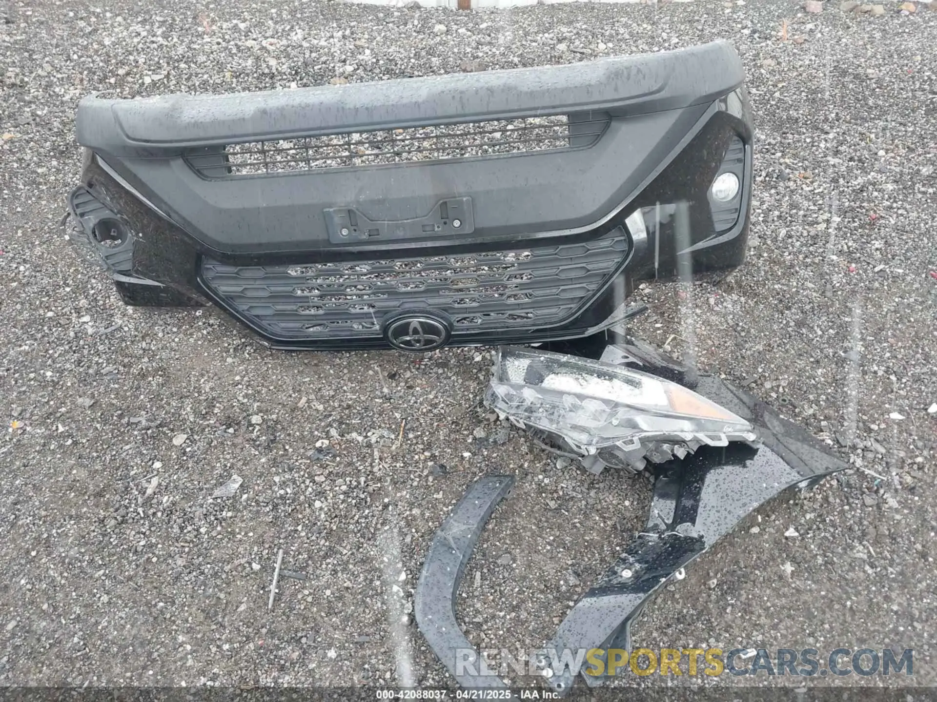 12 Photograph of a damaged car 2T3P1RFV0LC099939 TOYOTA RAV4 2020