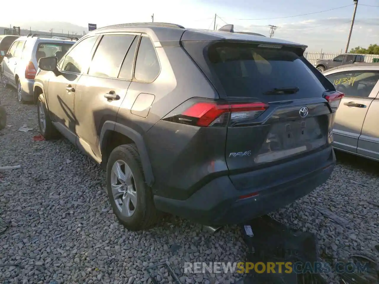 3 Photograph of a damaged car 2T3P1RFV0LC100541 TOYOTA RAV4 2020