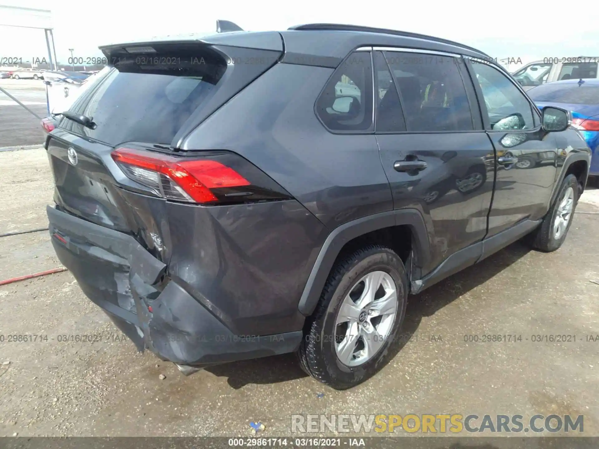 4 Photograph of a damaged car 2T3P1RFV0LC101334 TOYOTA RAV4 2020