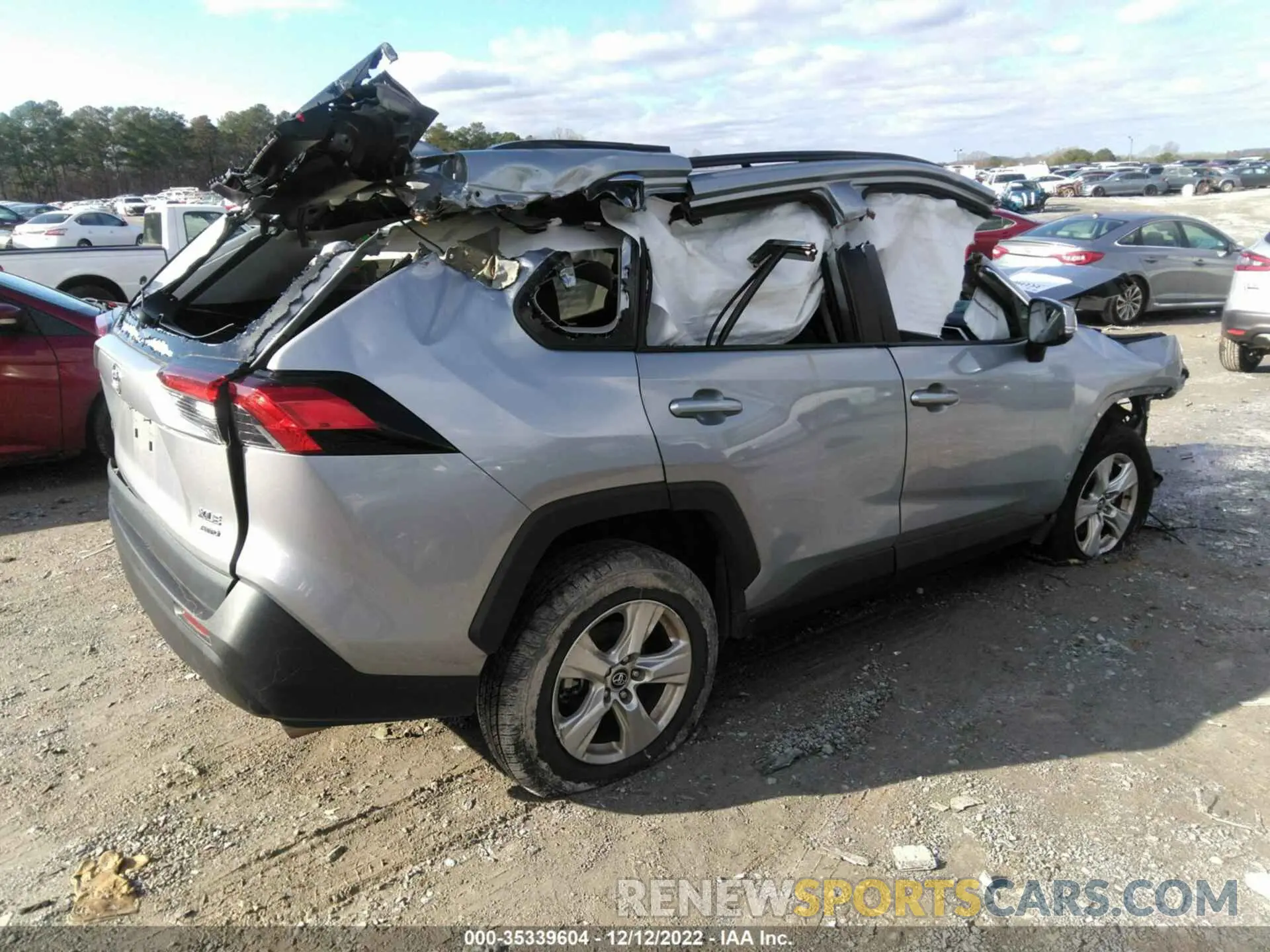 4 Photograph of a damaged car 2T3P1RFV0LC102659 TOYOTA RAV4 2020