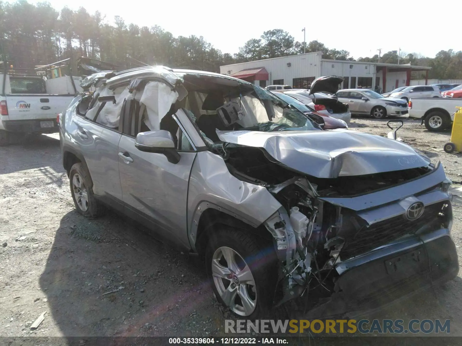 6 Photograph of a damaged car 2T3P1RFV0LC102659 TOYOTA RAV4 2020