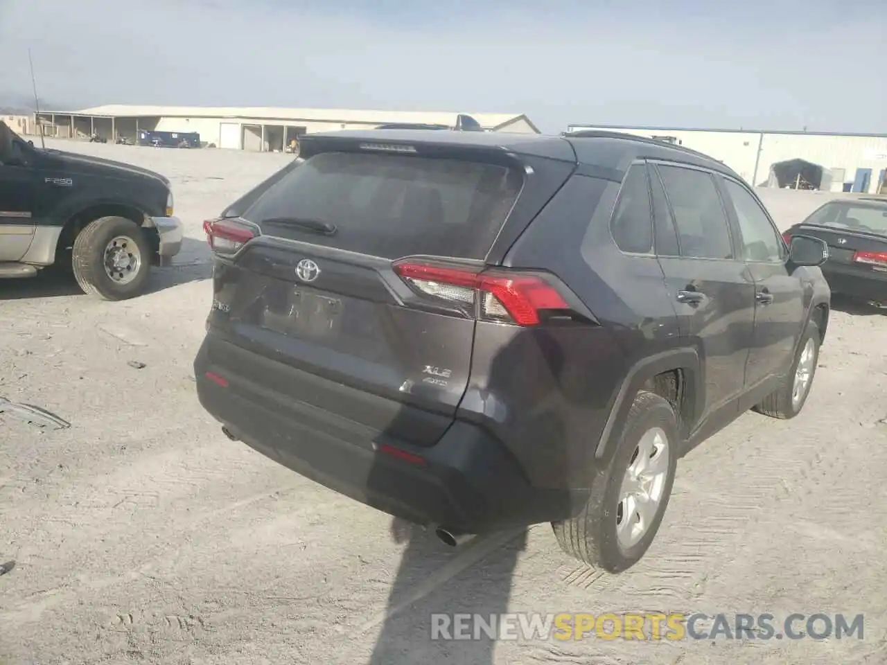 4 Photograph of a damaged car 2T3P1RFV0LC103388 TOYOTA RAV4 2020