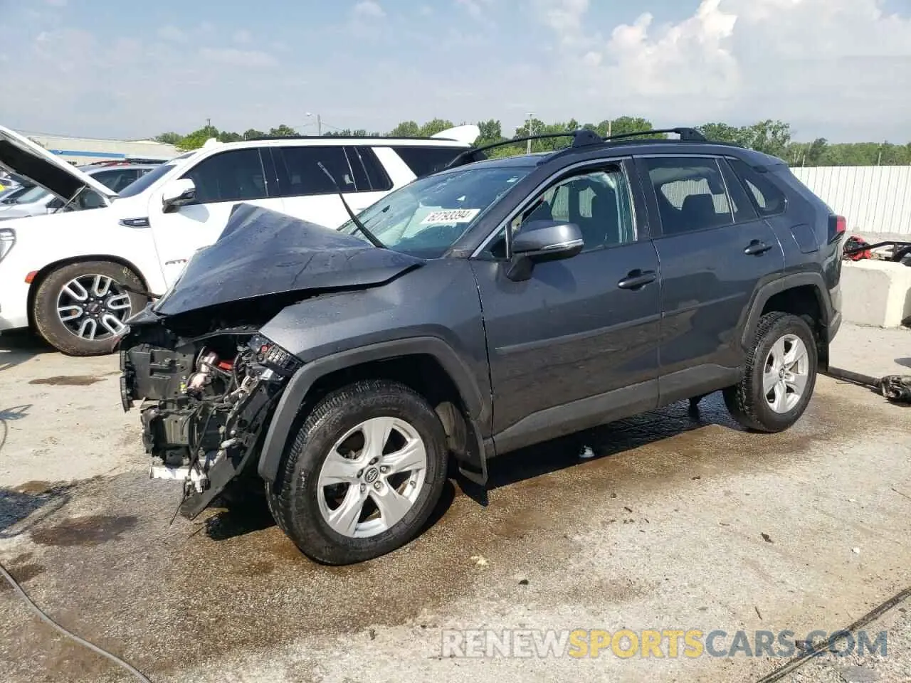 1 Photograph of a damaged car 2T3P1RFV0LC115069 TOYOTA RAV4 2020