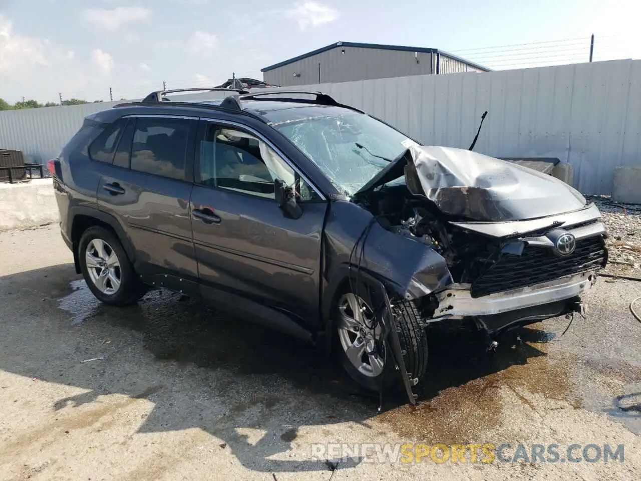 4 Photograph of a damaged car 2T3P1RFV0LC115069 TOYOTA RAV4 2020
