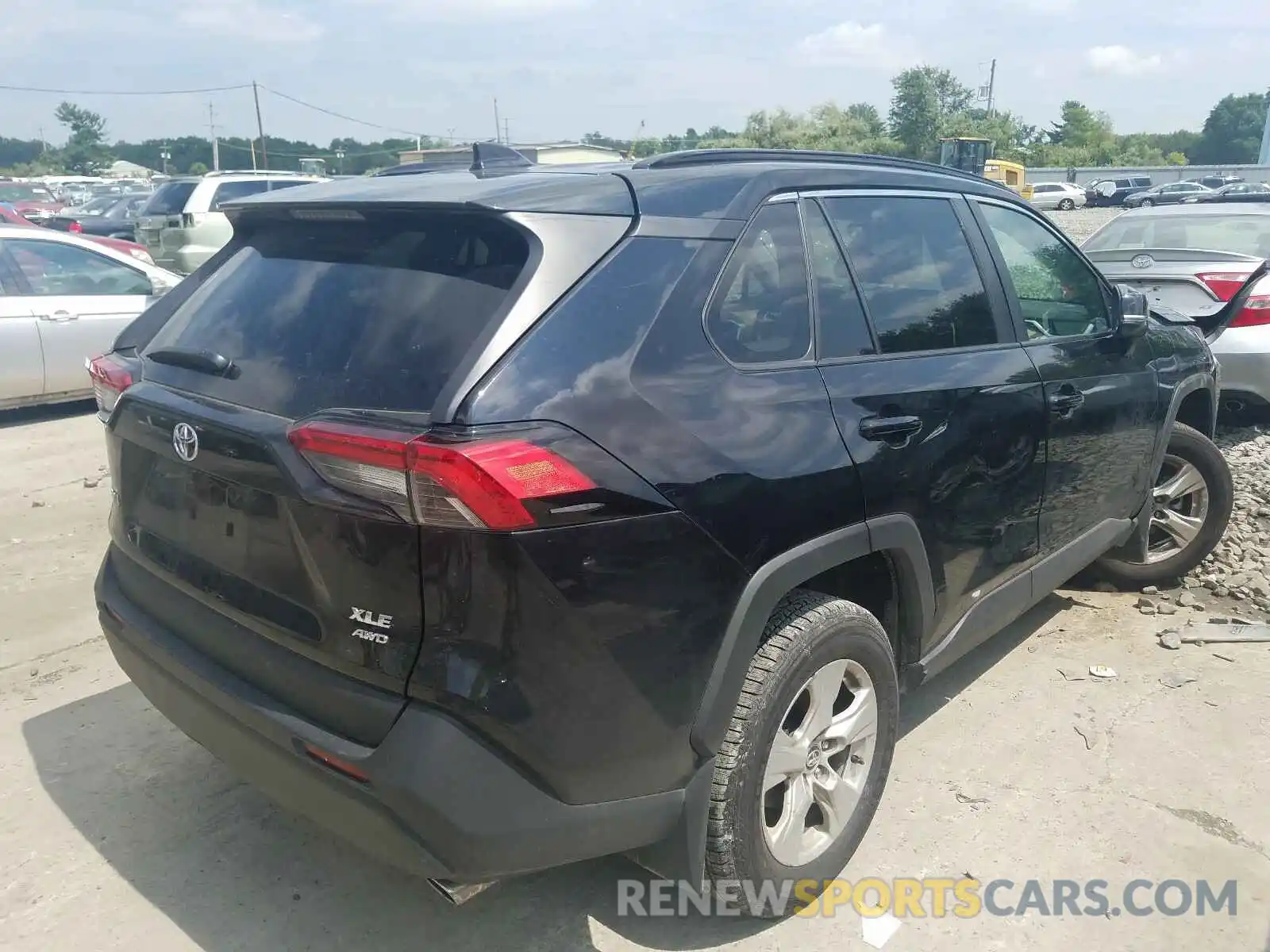 4 Photograph of a damaged car 2T3P1RFV0LW085893 TOYOTA RAV4 2020