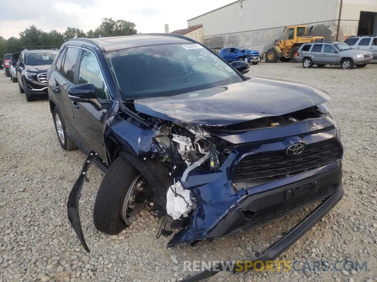 1 Photograph of a damaged car 2T3P1RFV0LW103048 TOYOTA RAV4 2020