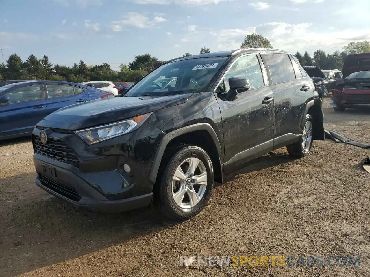 1 Photograph of a damaged car 2T3P1RFV0LW109271 TOYOTA RAV4 2020