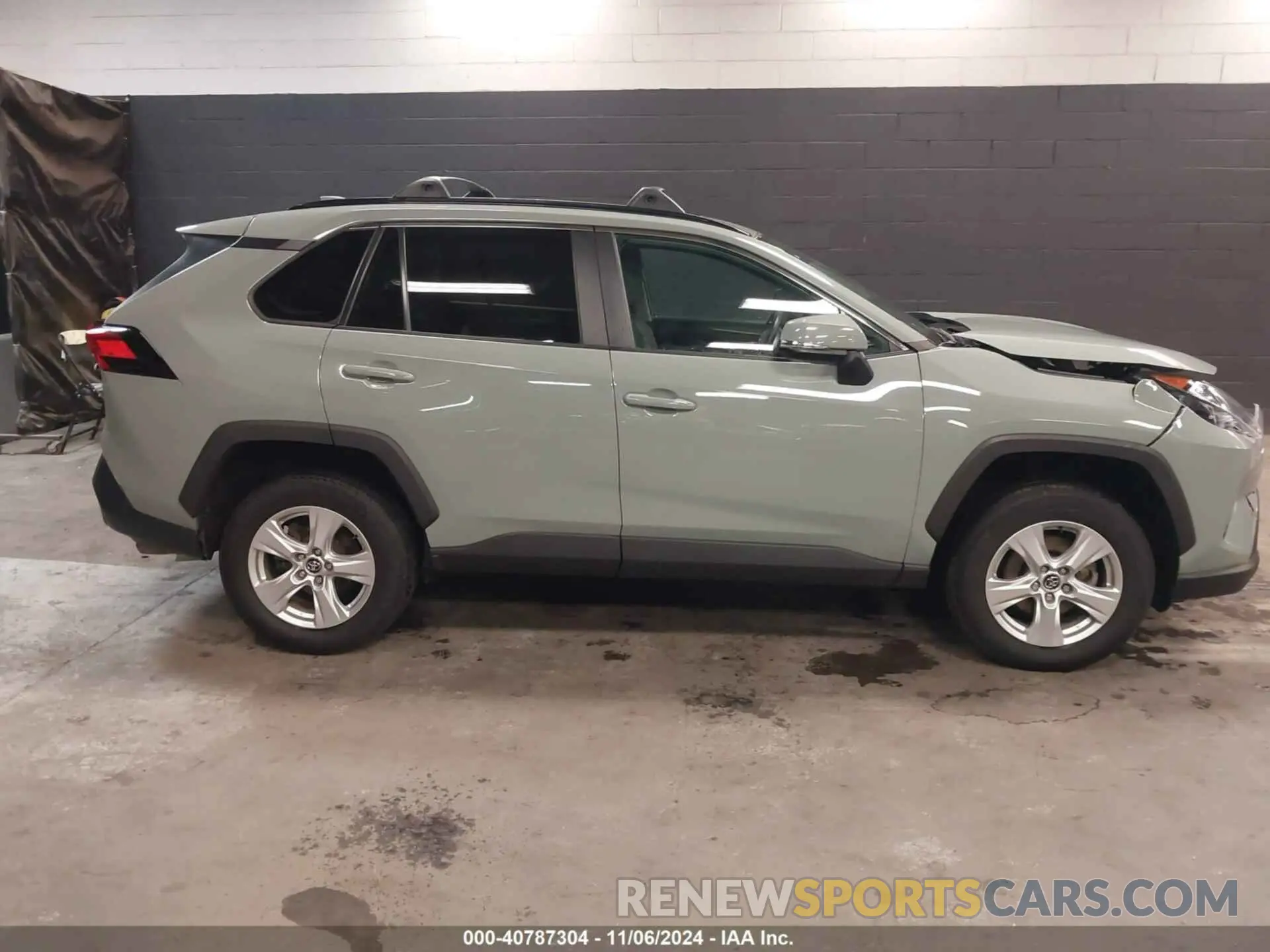 12 Photograph of a damaged car 2T3P1RFV0LW132646 TOYOTA RAV4 2020
