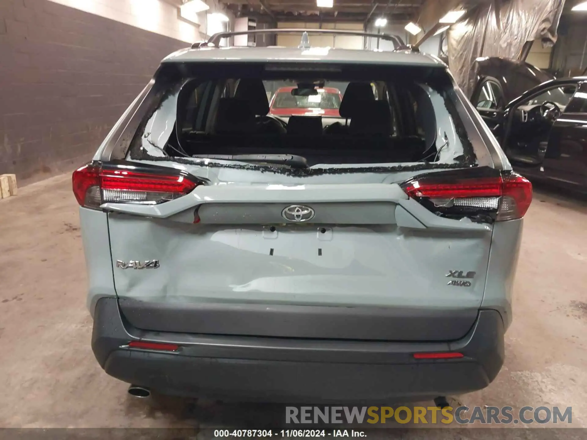 15 Photograph of a damaged car 2T3P1RFV0LW132646 TOYOTA RAV4 2020
