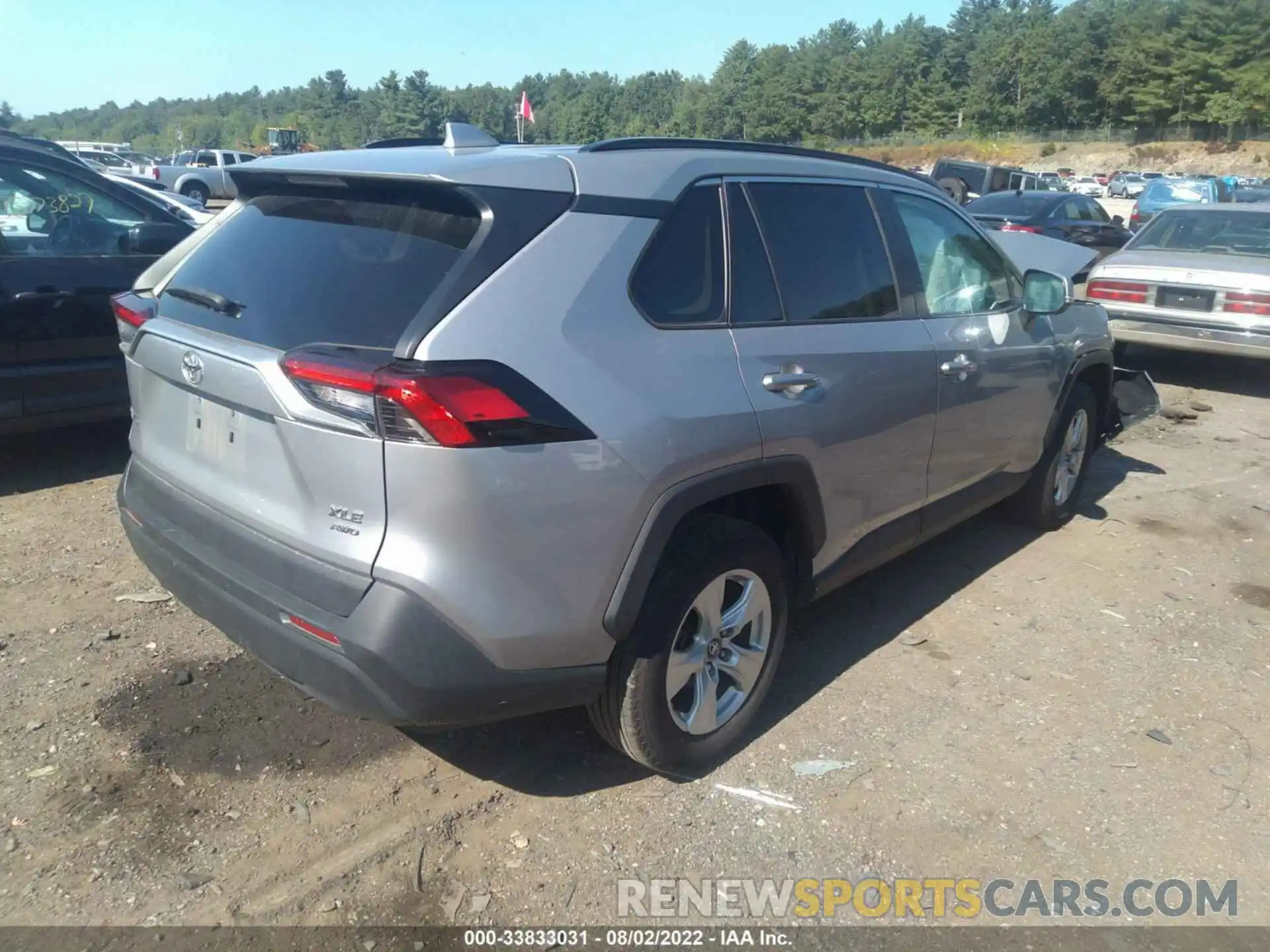 4 Photograph of a damaged car 2T3P1RFV1LC071745 TOYOTA RAV4 2020