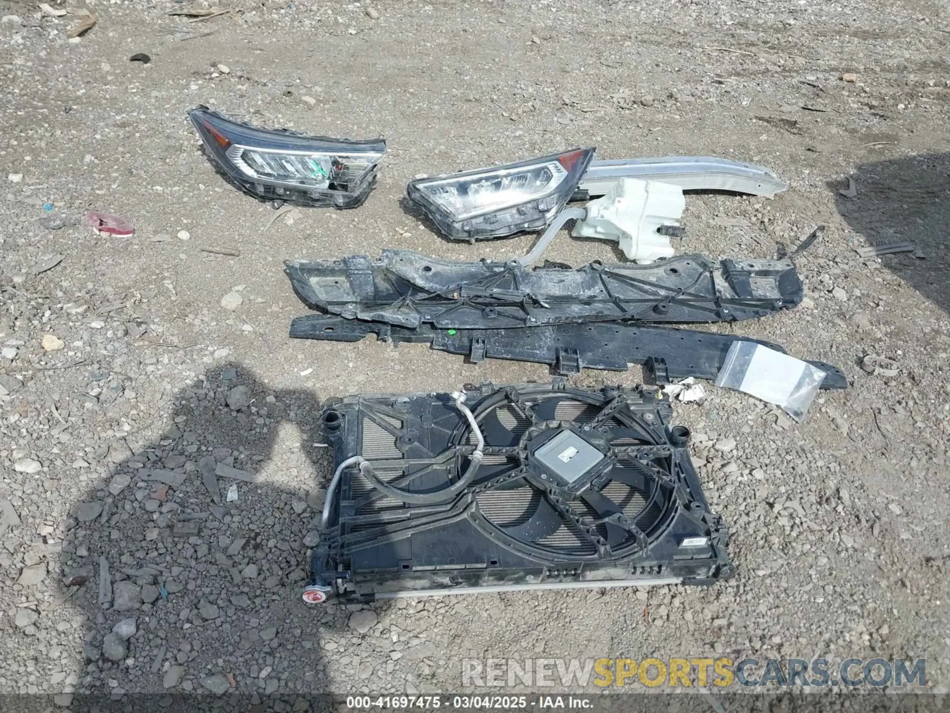 12 Photograph of a damaged car 2T3P1RFV1LC079828 TOYOTA RAV4 2020