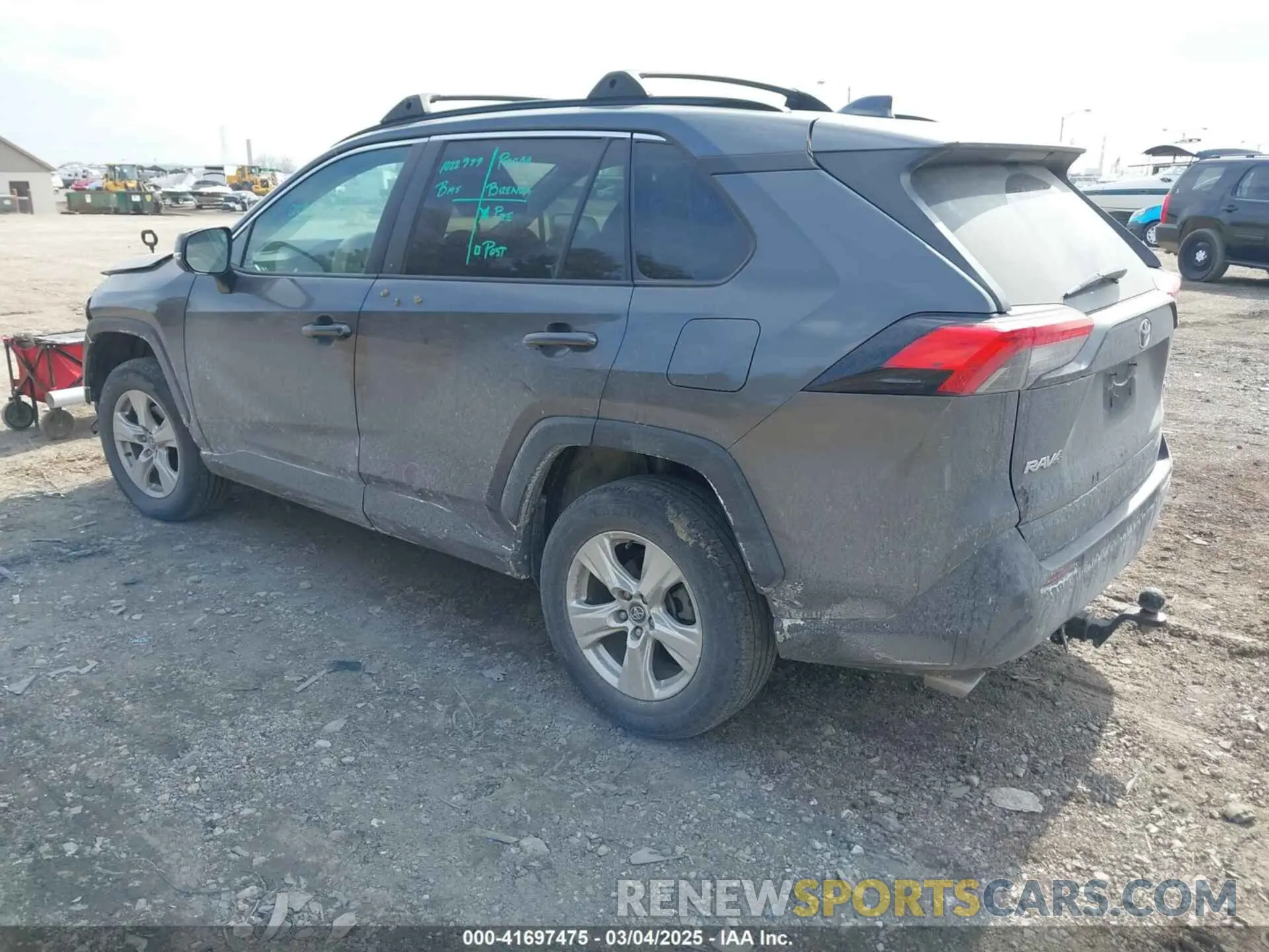3 Photograph of a damaged car 2T3P1RFV1LC079828 TOYOTA RAV4 2020