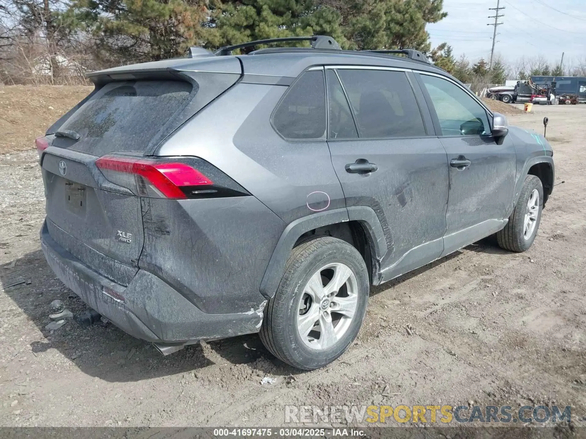 4 Photograph of a damaged car 2T3P1RFV1LC079828 TOYOTA RAV4 2020