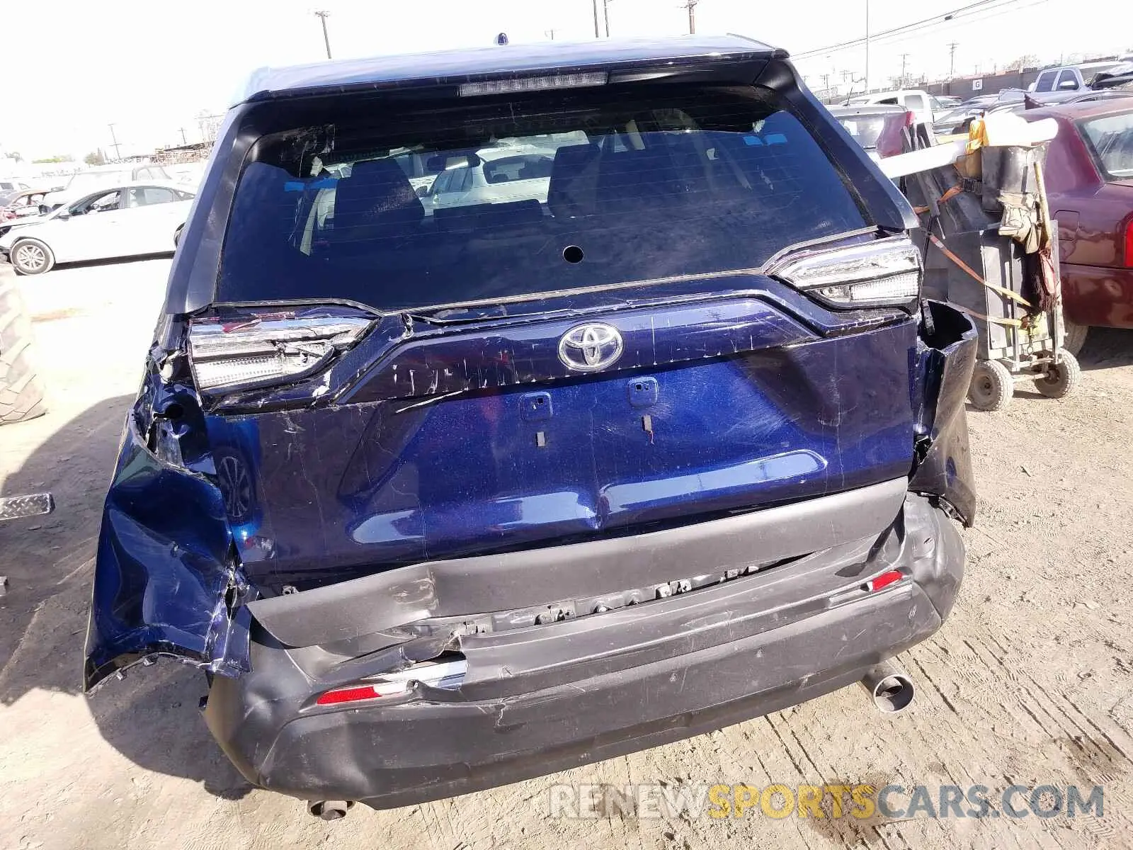 9 Photograph of a damaged car 2T3P1RFV1LC089372 TOYOTA RAV4 2020