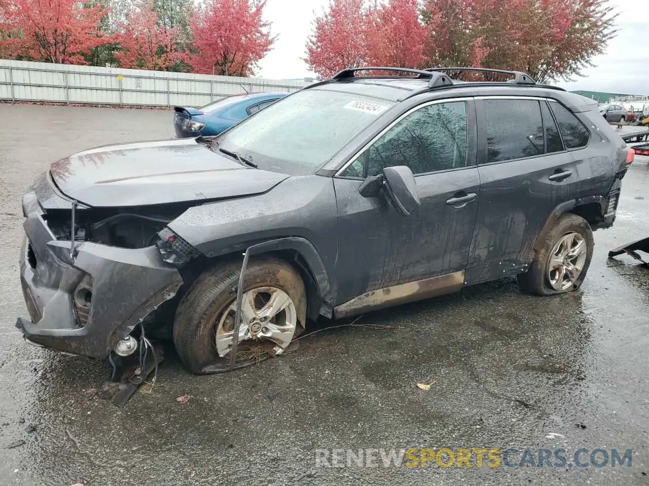 1 Photograph of a damaged car 2T3P1RFV1LC094040 TOYOTA RAV4 2020