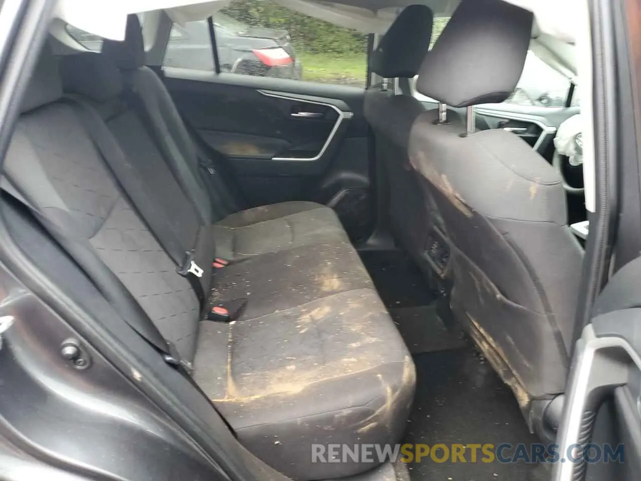 11 Photograph of a damaged car 2T3P1RFV1LC094040 TOYOTA RAV4 2020
