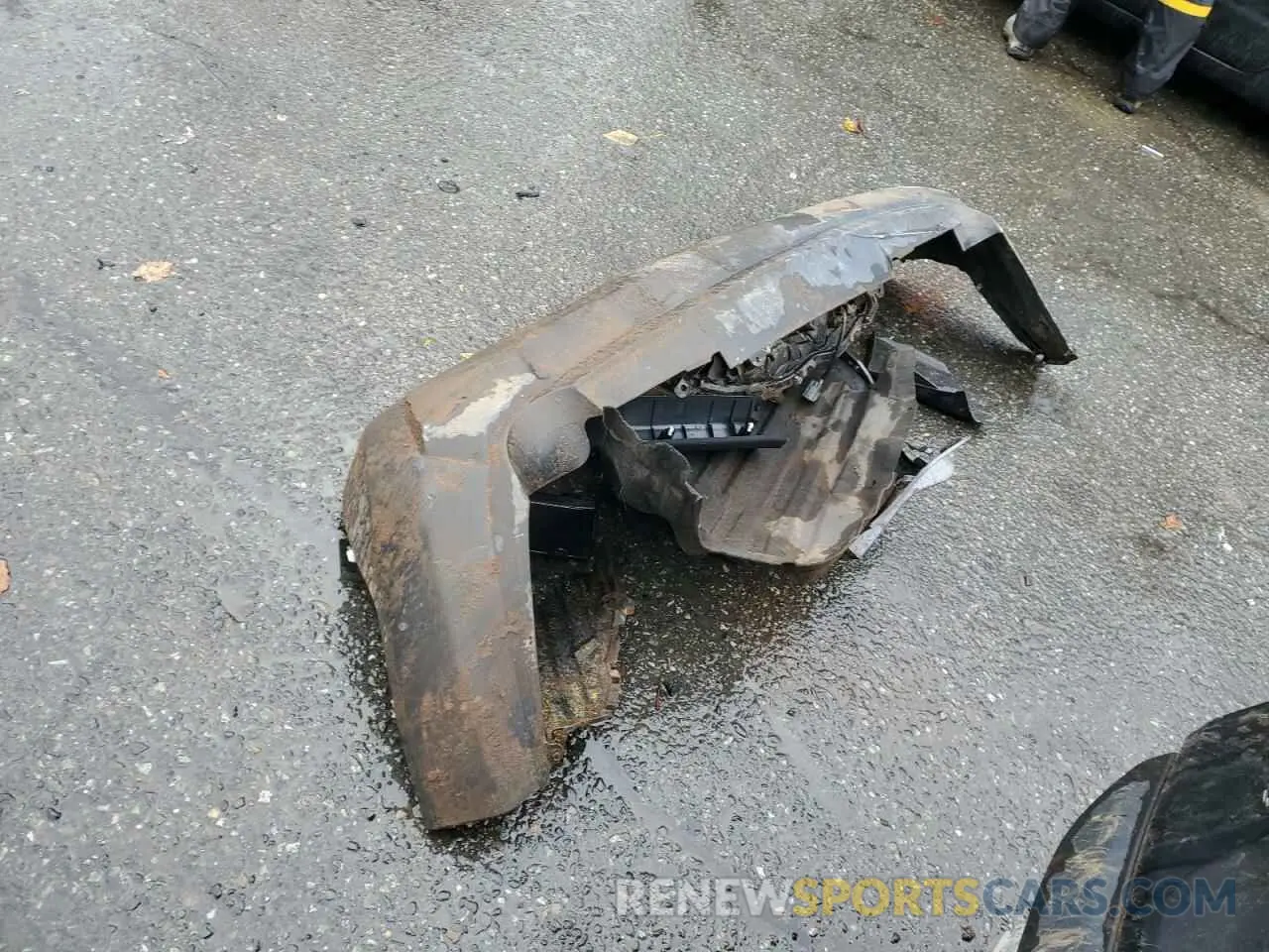 13 Photograph of a damaged car 2T3P1RFV1LC094040 TOYOTA RAV4 2020