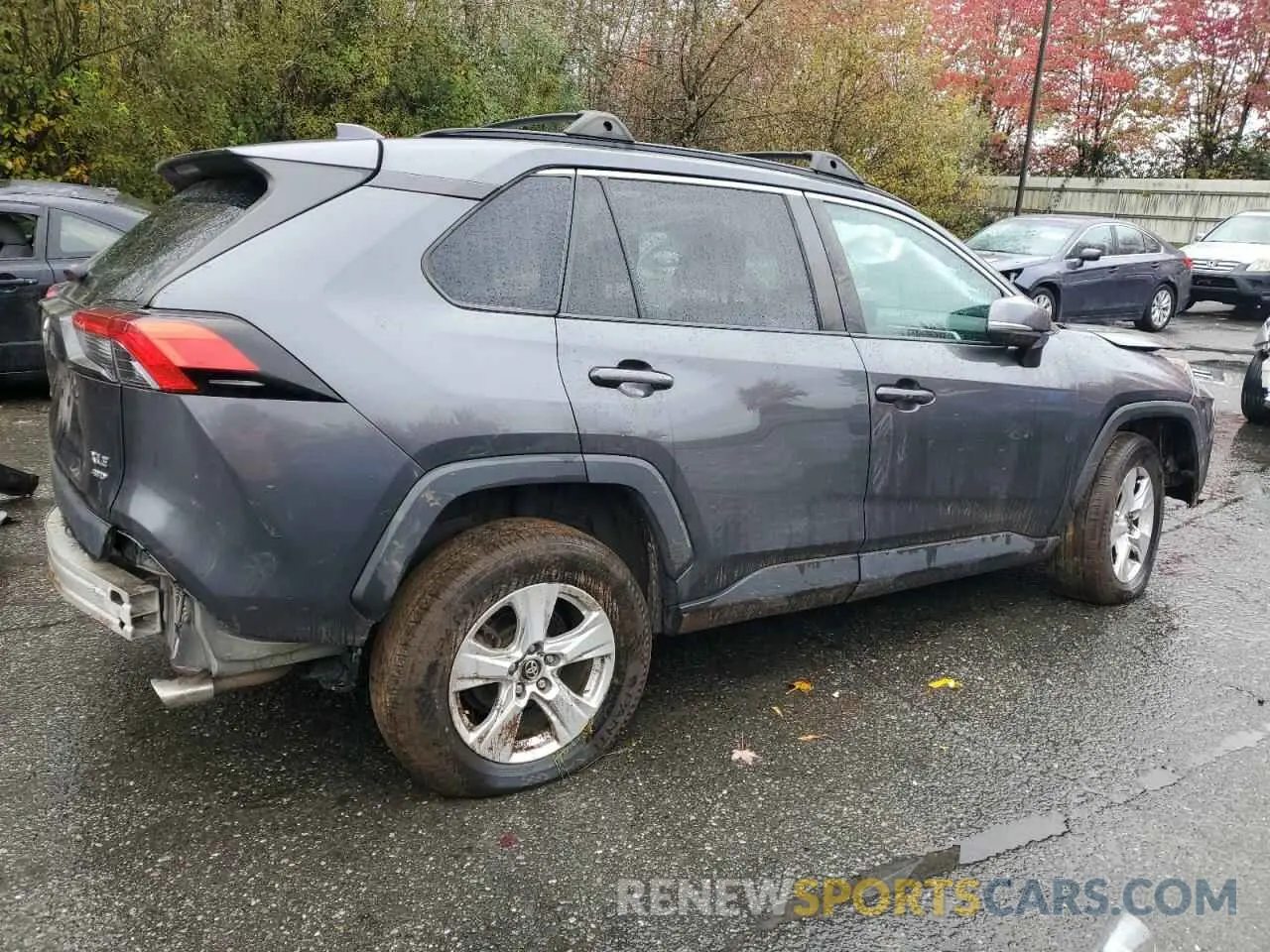 3 Photograph of a damaged car 2T3P1RFV1LC094040 TOYOTA RAV4 2020