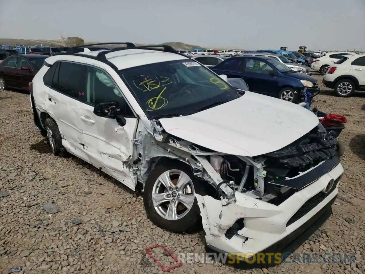 1 Photograph of a damaged car 2T3P1RFV1LC105361 TOYOTA RAV4 2020