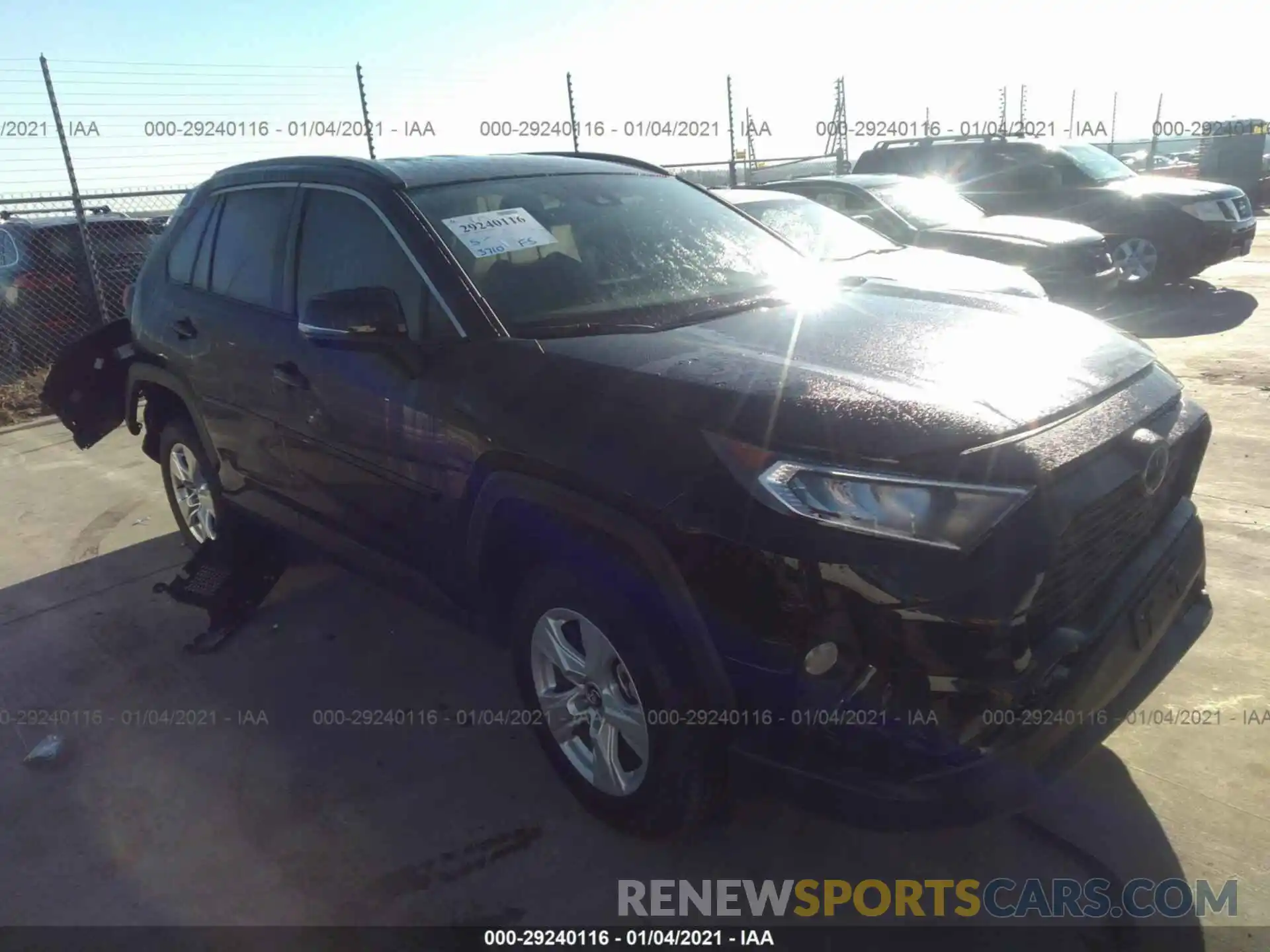 1 Photograph of a damaged car 2T3P1RFV1LC128588 TOYOTA RAV4 2020