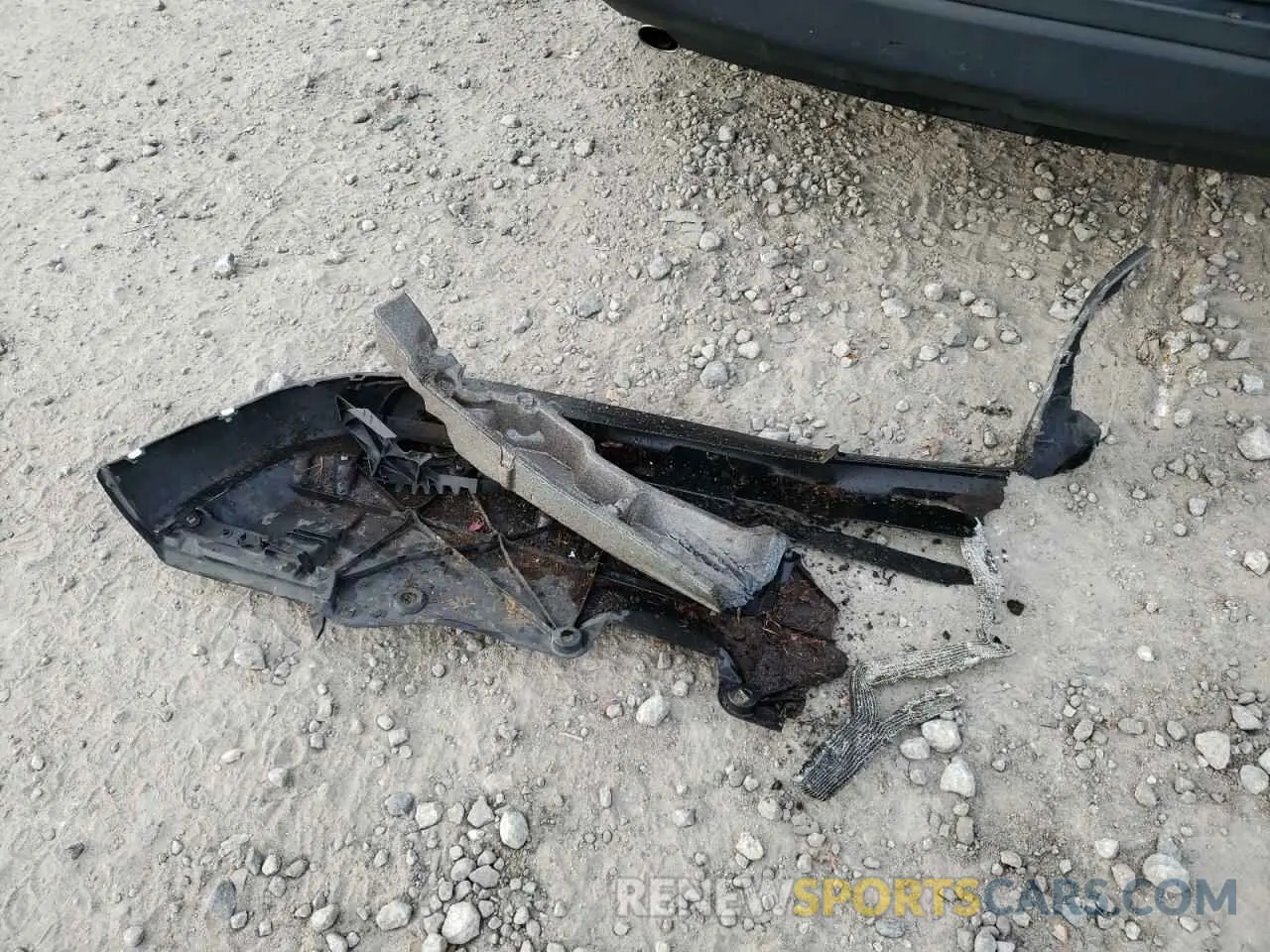 13 Photograph of a damaged car 2T3P1RFV1LC135444 TOYOTA RAV4 2020