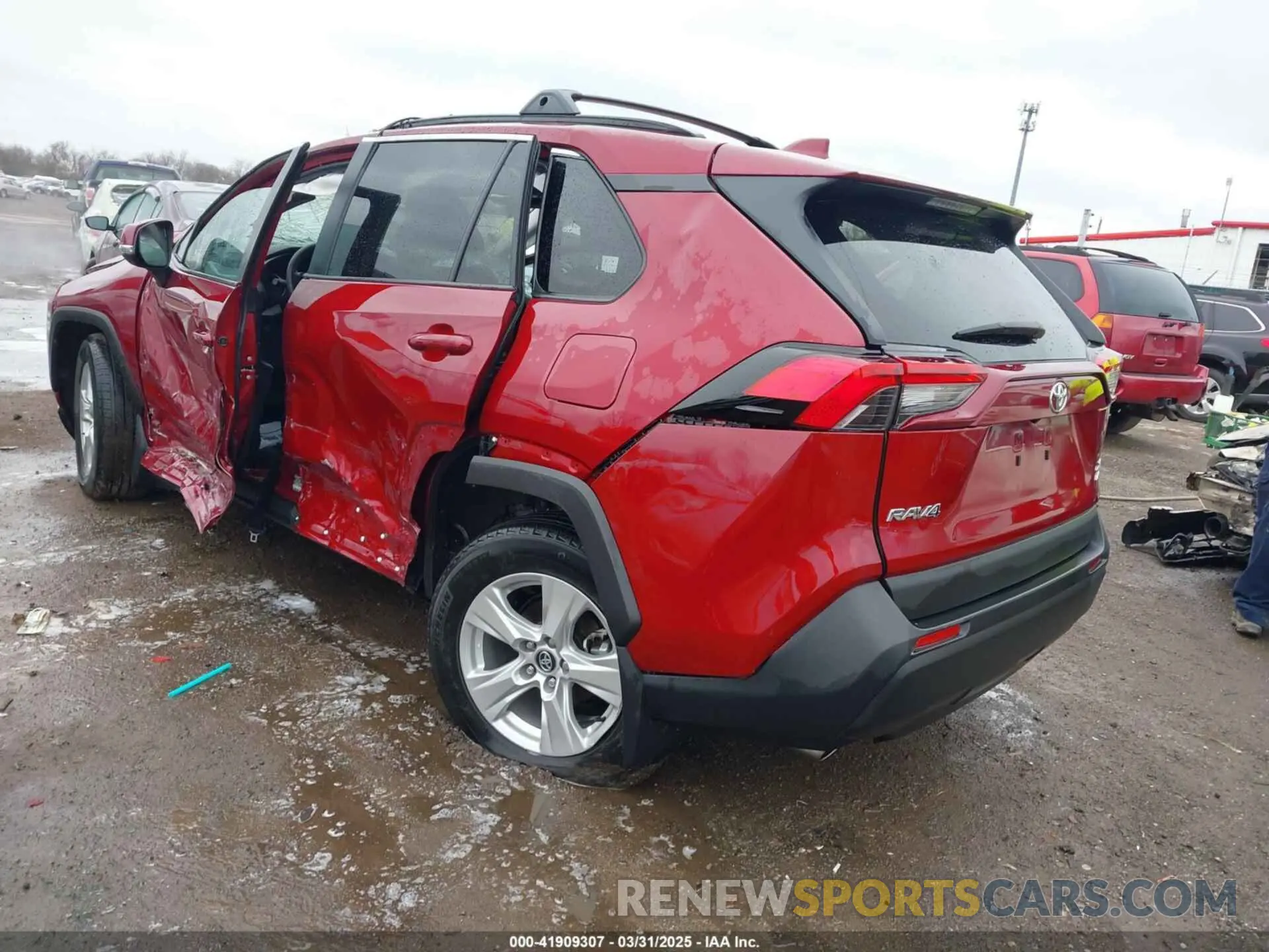3 Photograph of a damaged car 2T3P1RFV1LC136898 TOYOTA RAV4 2020