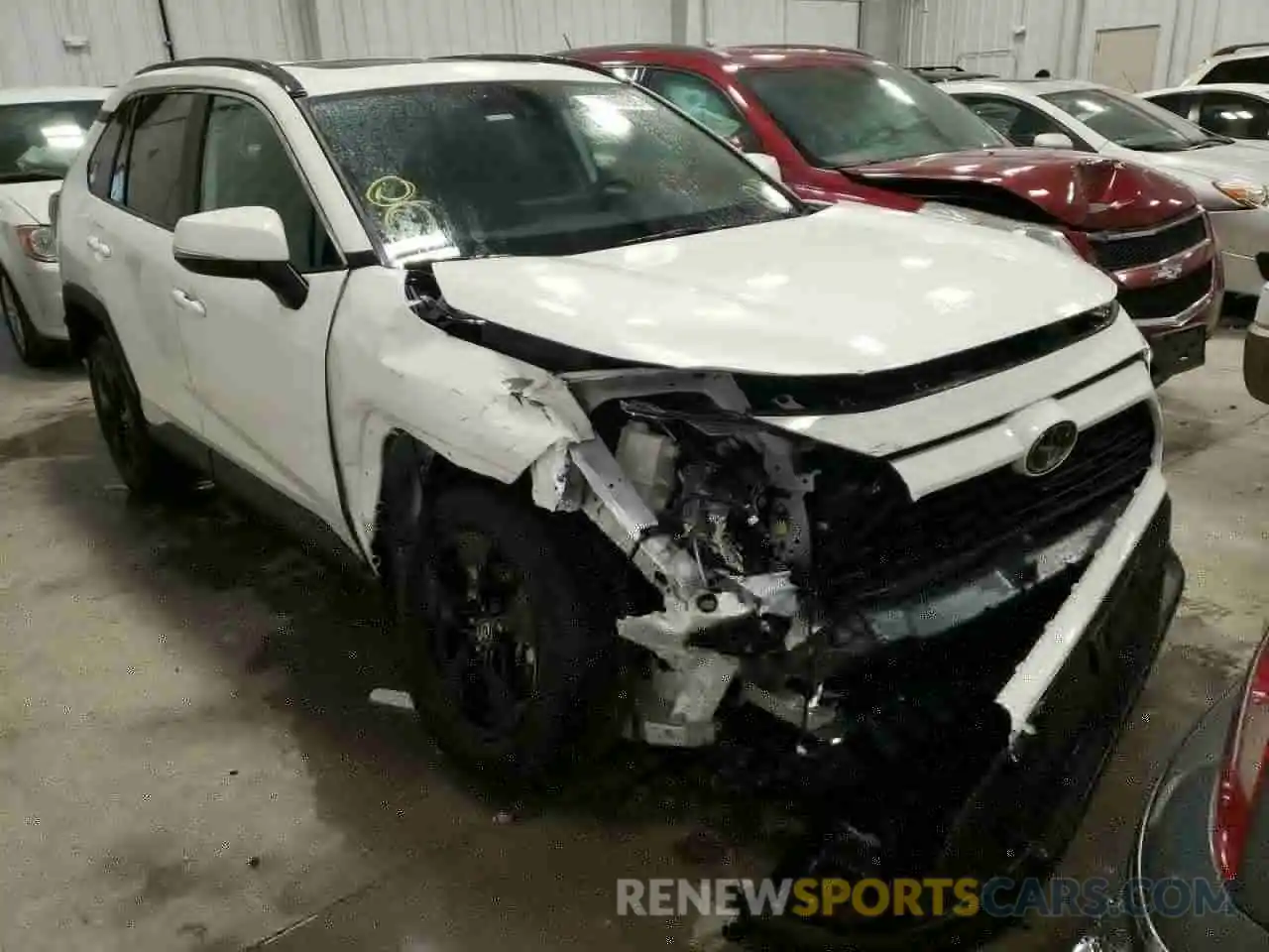 1 Photograph of a damaged car 2T3P1RFV1LW119663 TOYOTA RAV4 2020