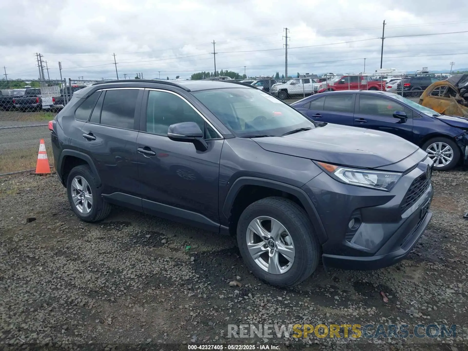 1 Photograph of a damaged car 2T3P1RFV1LW121977 TOYOTA RAV4 2020